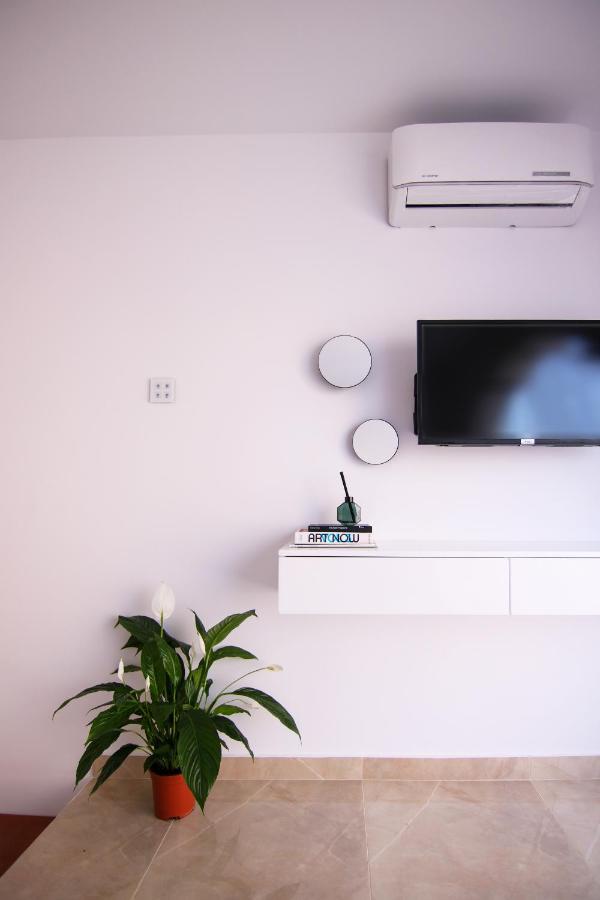 Phaedrus Living: Luxury Maisonette Lighthouse 60 Pafos Exterior foto
